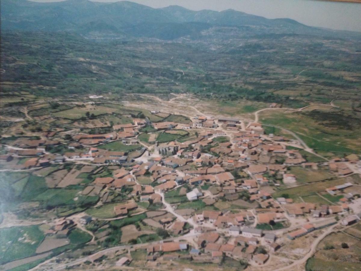 Casa Rural El Carrascal Valdefuentes de Sangusin Екстер'єр фото