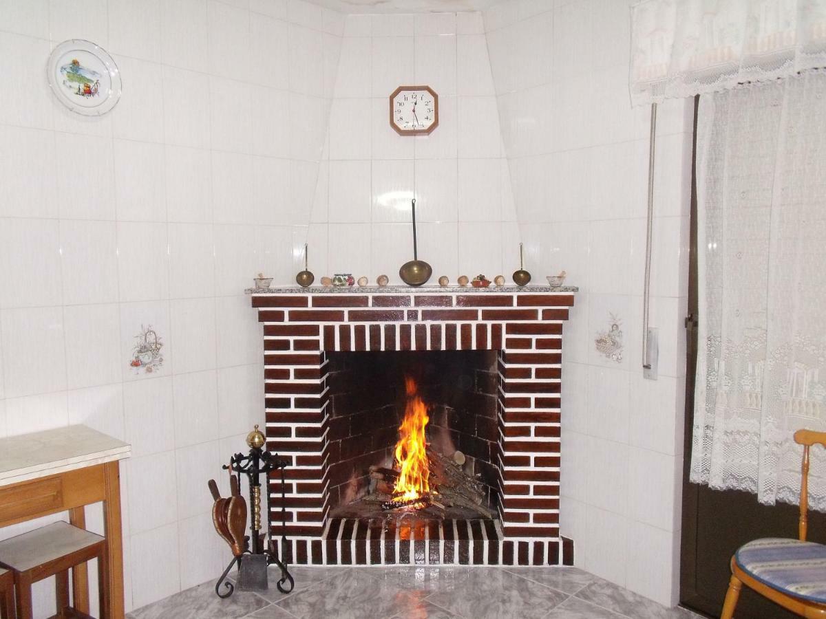 Casa Rural El Carrascal Valdefuentes de Sangusin Екстер'єр фото